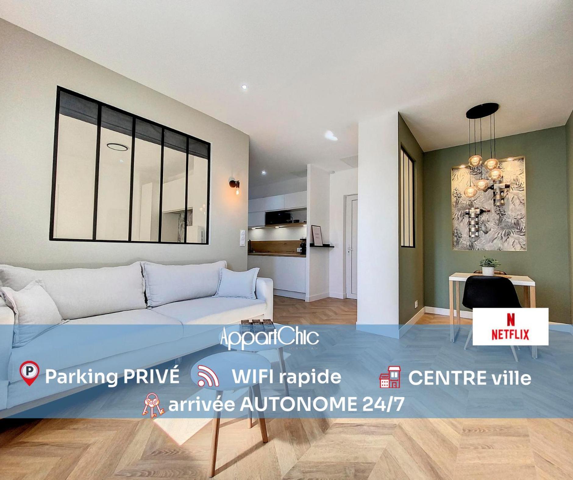 AppartChic - appartement standing - plein Centre&Parking privé Créon Esterno foto